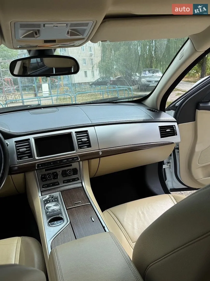 2013 Jaguar XF - мініатюра 19