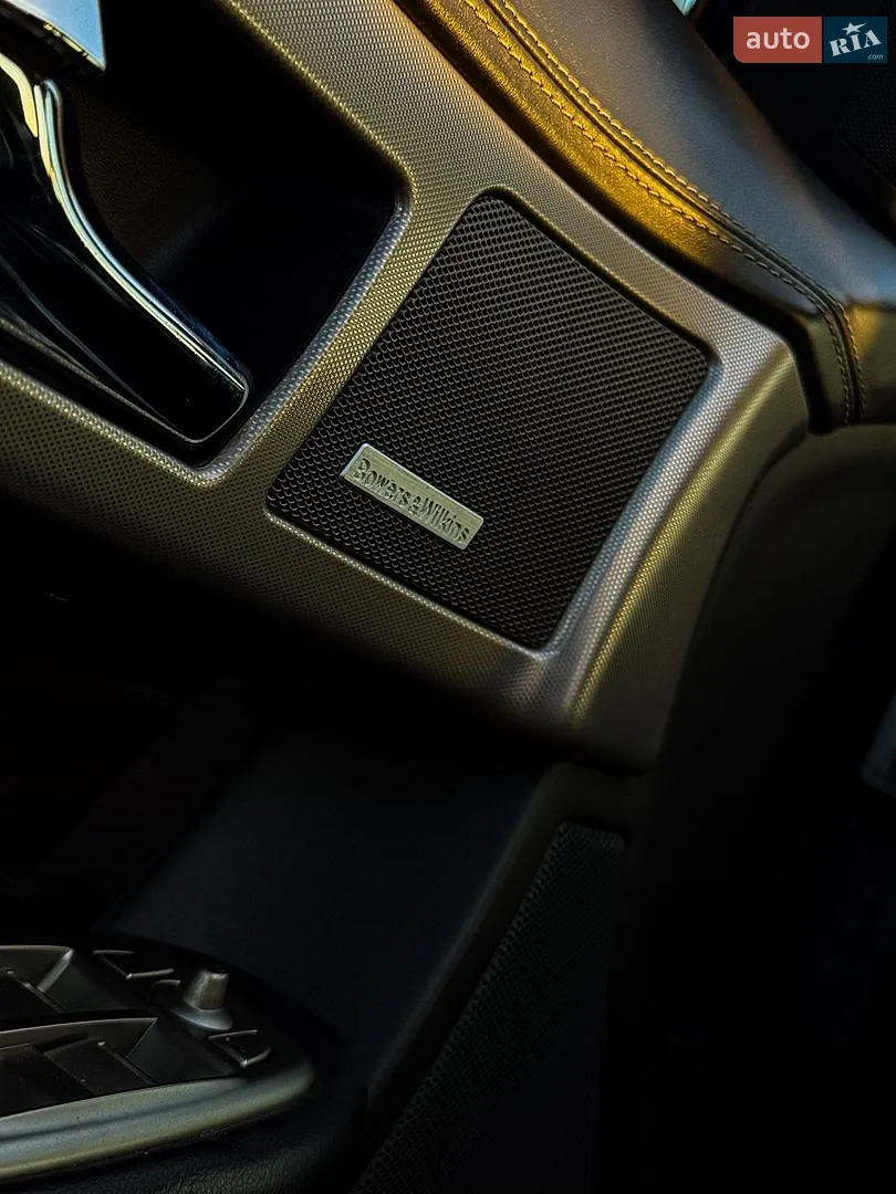 2010 Jaguar XF - мініатюра 19