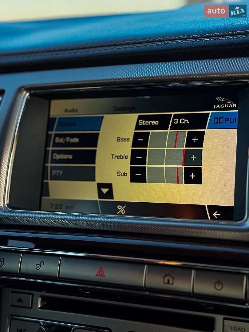 2010 Jaguar XF - мініатюра 21