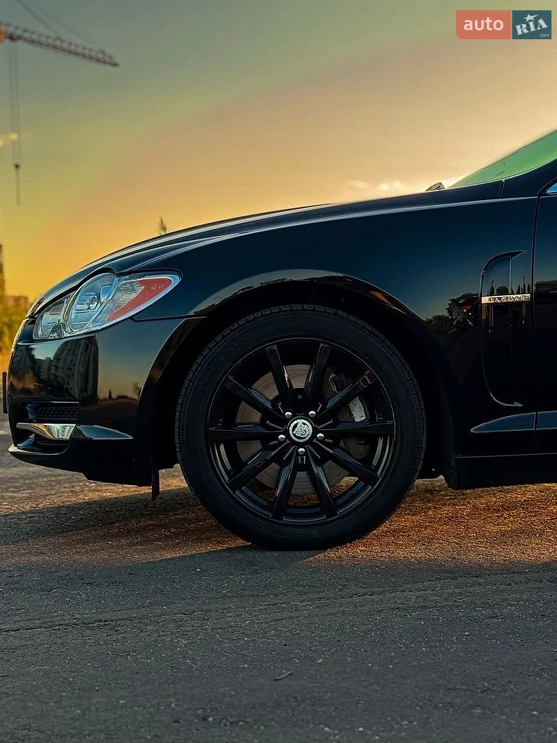 2010 Jaguar XF - мініатюра 8