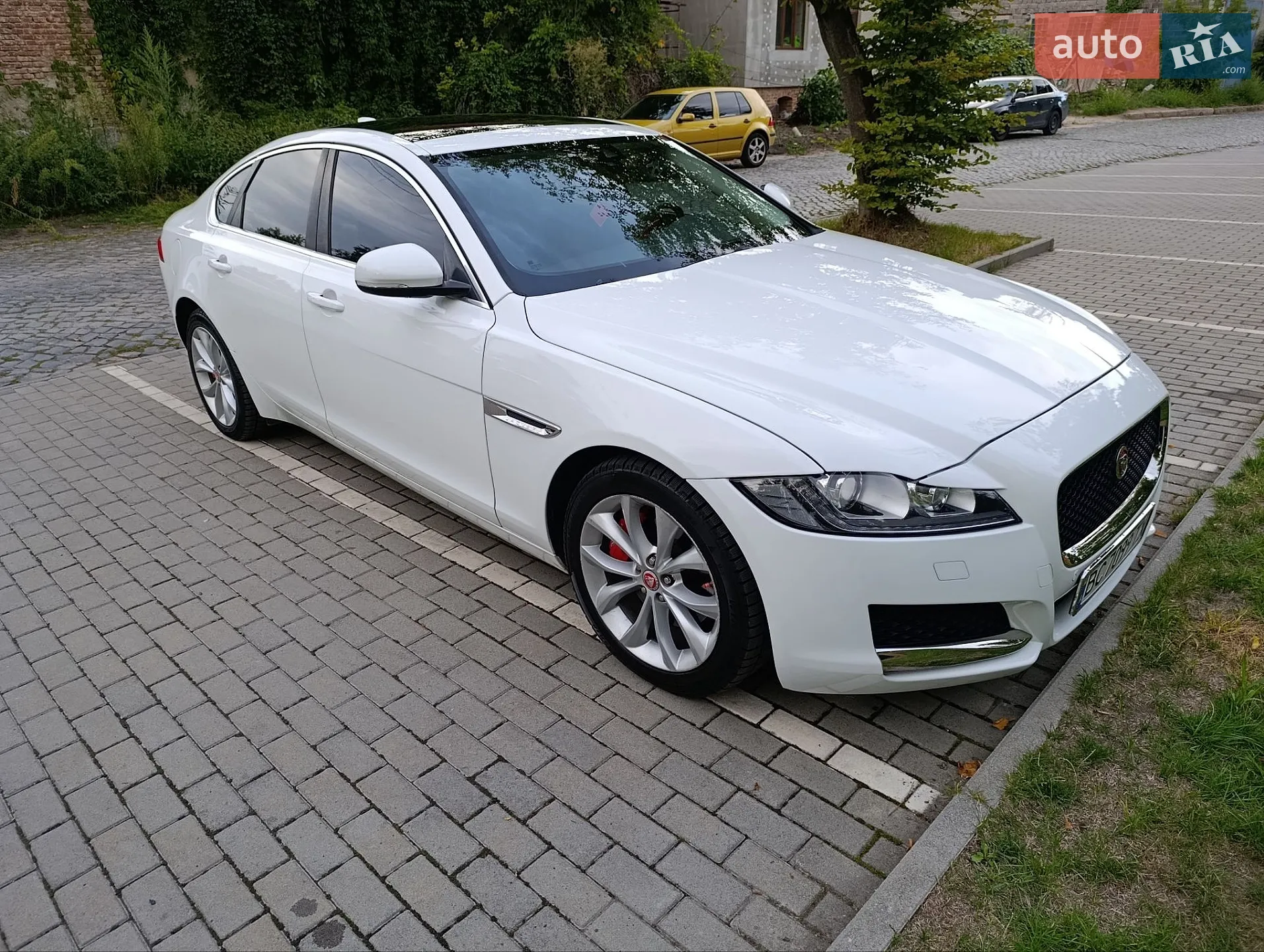 2017 Jaguar XF - мініатюра 4