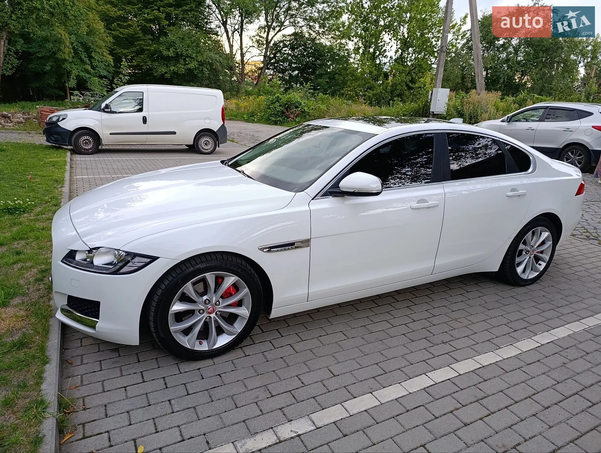 2017 Jaguar XF - мініатюра 10