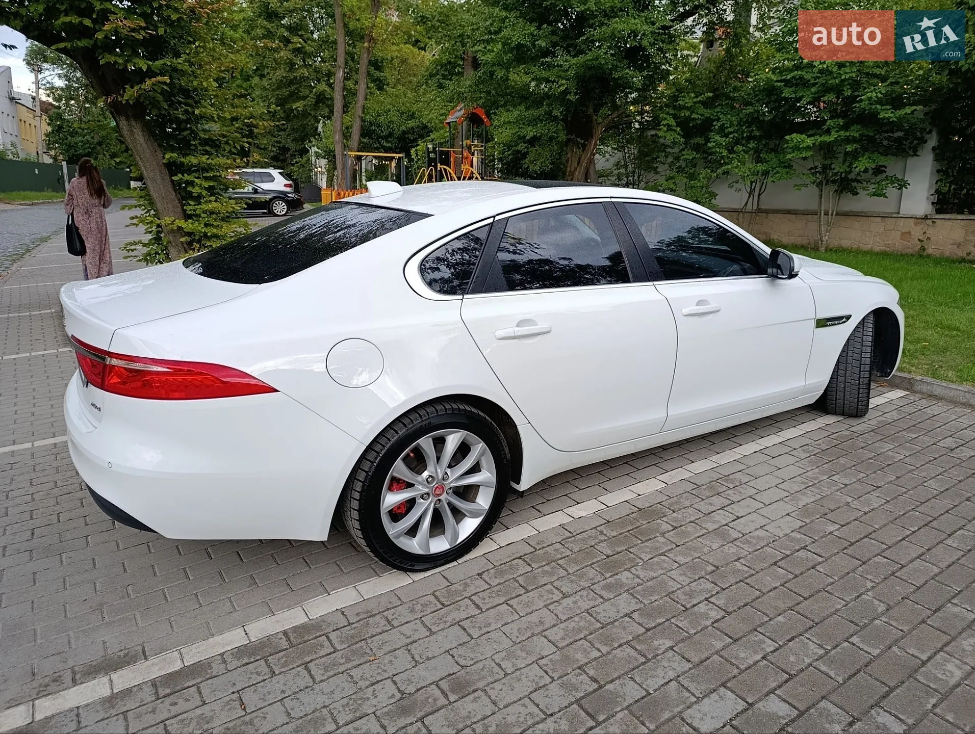 2017 Jaguar XF - мініатюра 31