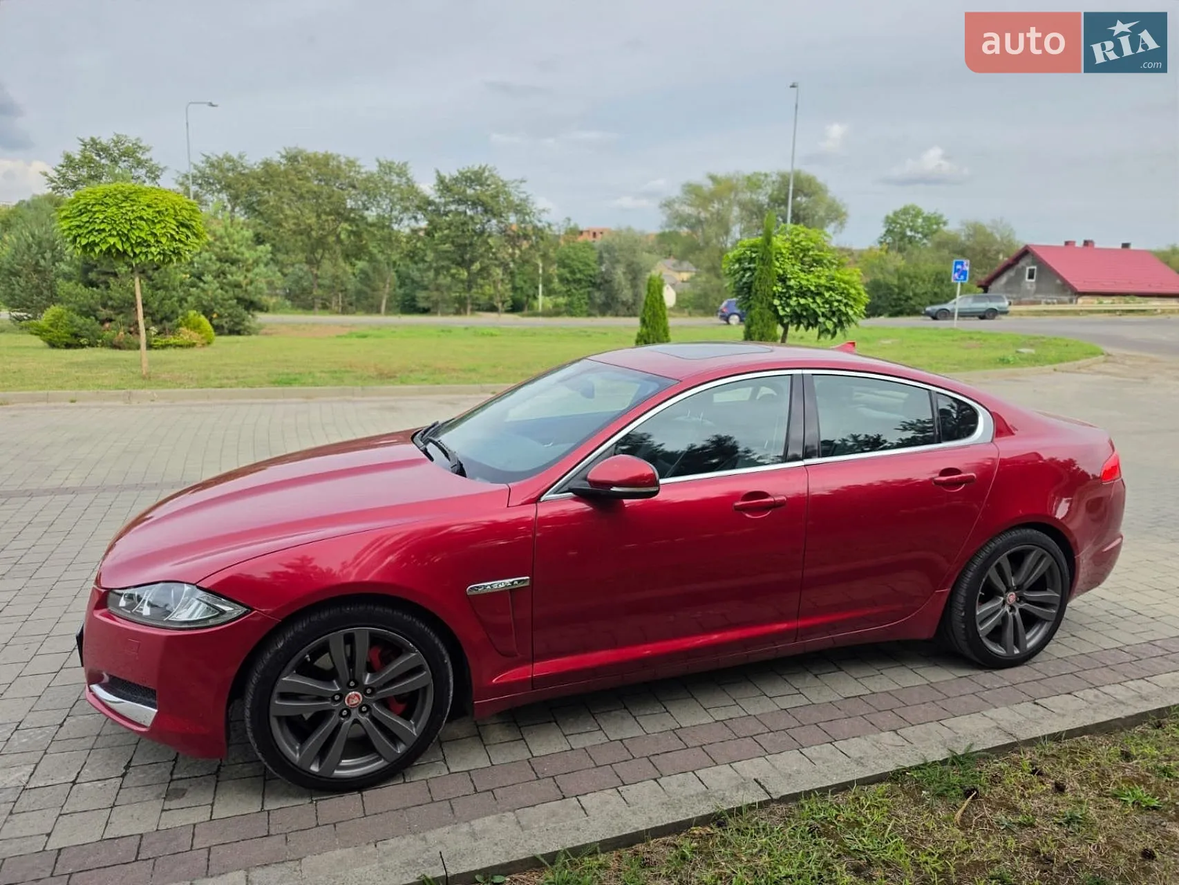2013 Jaguar XF - мініатюра 5
