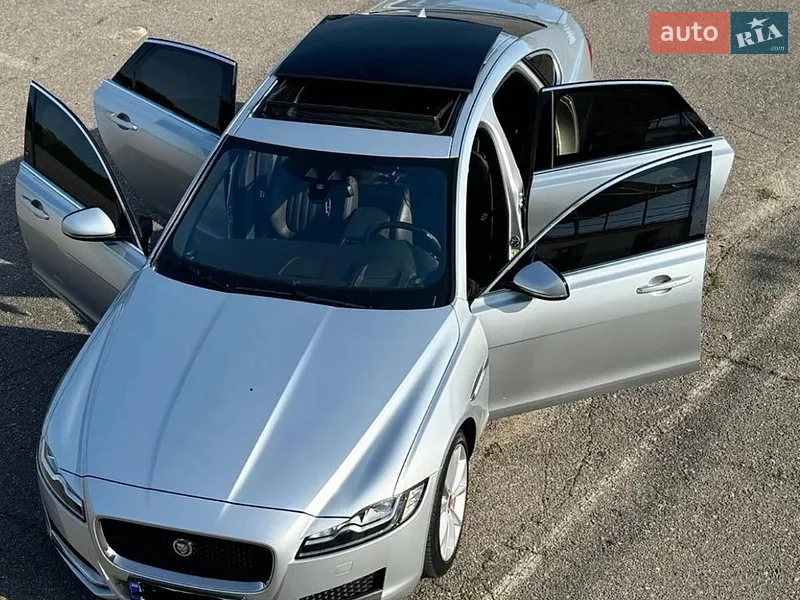Jaguar XF 2016