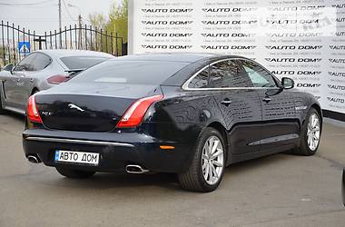 Седан Jaguar XJ 2012 в Киеве