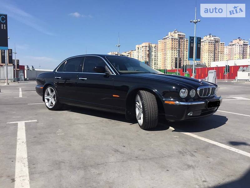 Седан Jaguar XJ 2003 в Киеве