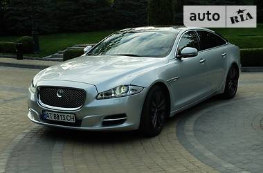 Седан Jaguar XJ 2013 в Львове