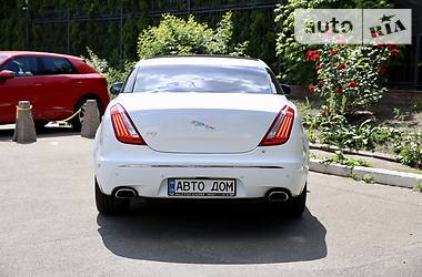 Седан Jaguar XJ 2011 в Киеве