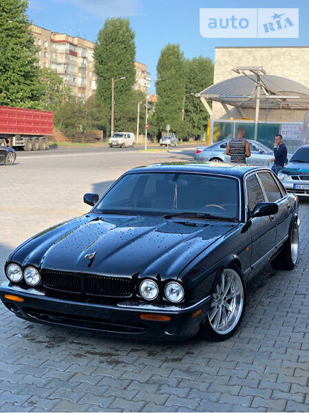 Седан Jaguar XJ 1999 в Хмельницькому