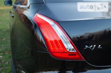 Седан Jaguar XJ 2011 в Запоріжжі