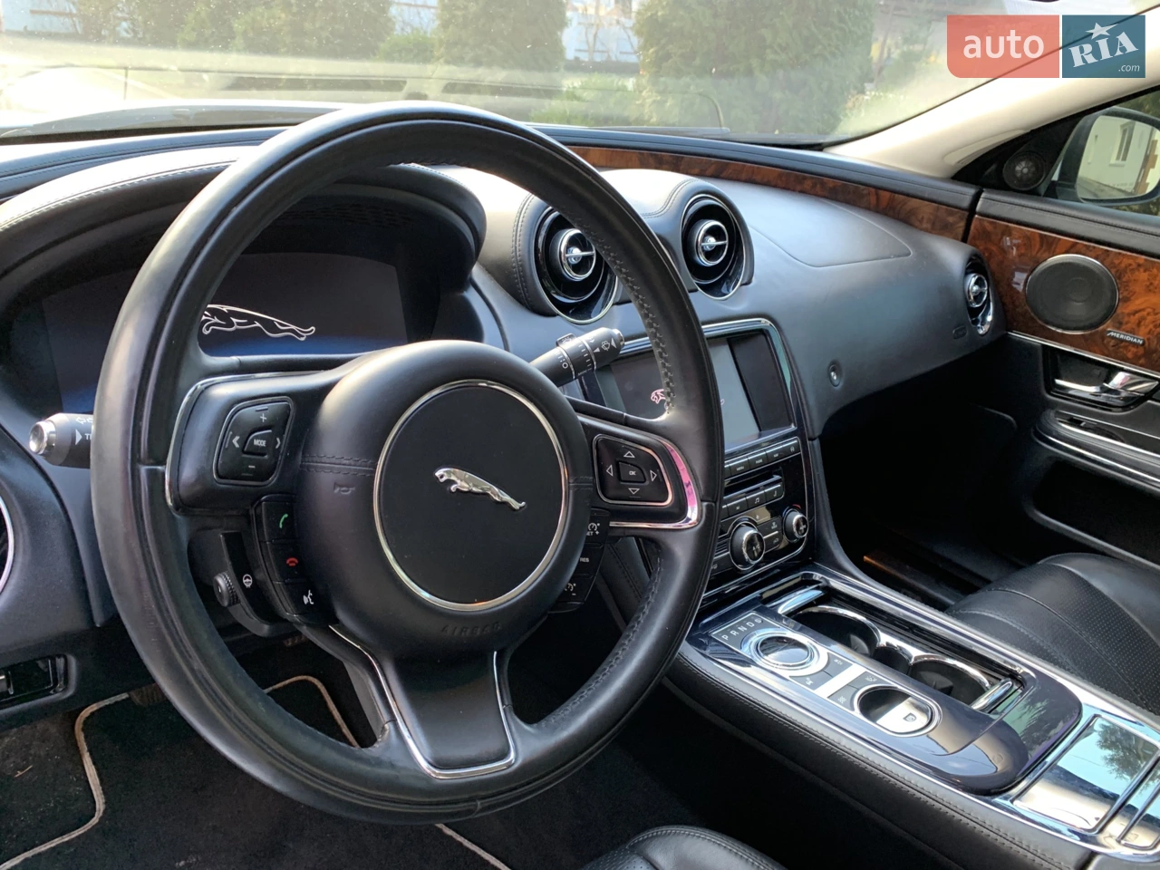 2012 Jaguar XJ - мініатюра 18
