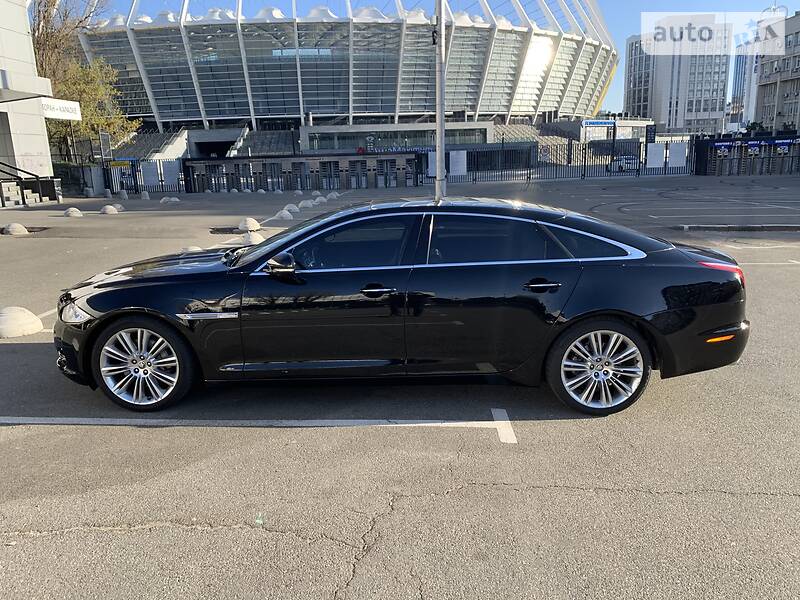 Седан Jaguar XJ 2010 в Києві