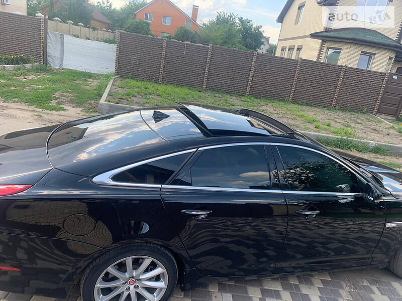 Седан Jaguar XJ 2014 в Харькове