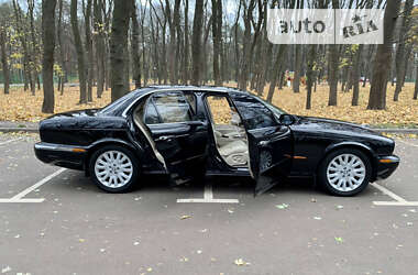 Седан Jaguar XJ 2003 в Киеве