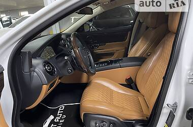 Седан Jaguar XJ 2018 в Києві