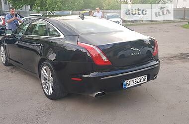 Седан Jaguar XJ 2013 в Львове