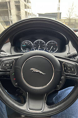 Седан Jaguar XJ 2014 в Тернополе