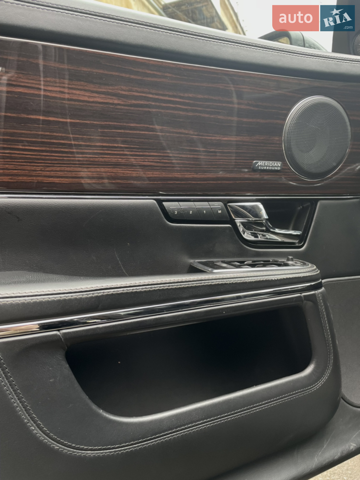 2013 Jaguar XJ - мініатюра 5