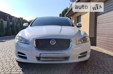 Седан Jaguar XJ 2015 в Запоріжжі