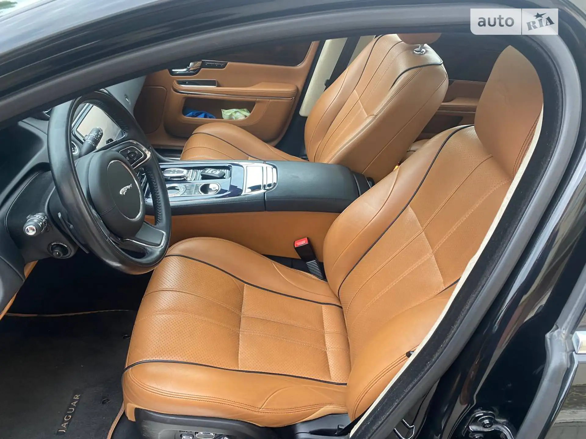 2011 Jaguar XJ - мініатюра 22