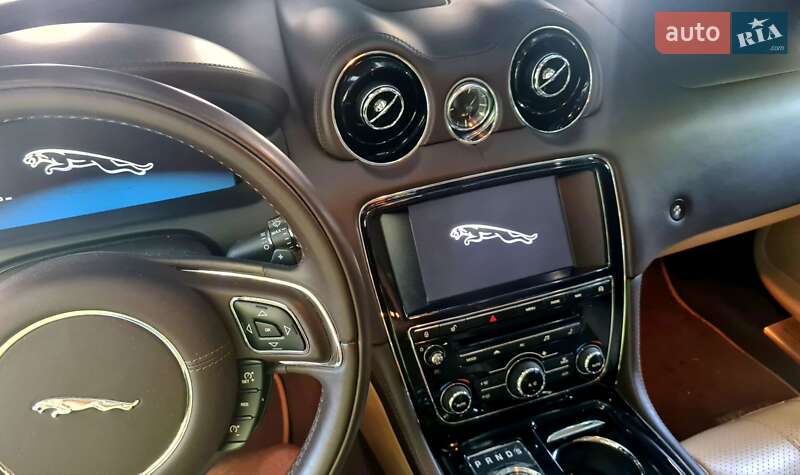 Седан Jaguar XJ 2013 в Киеве