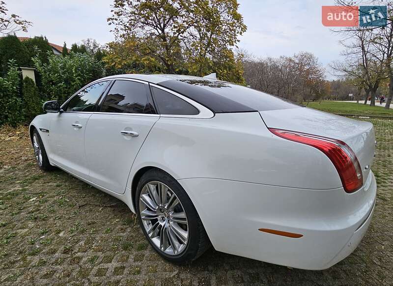 Седан Jaguar XJ 2013 в Киеве