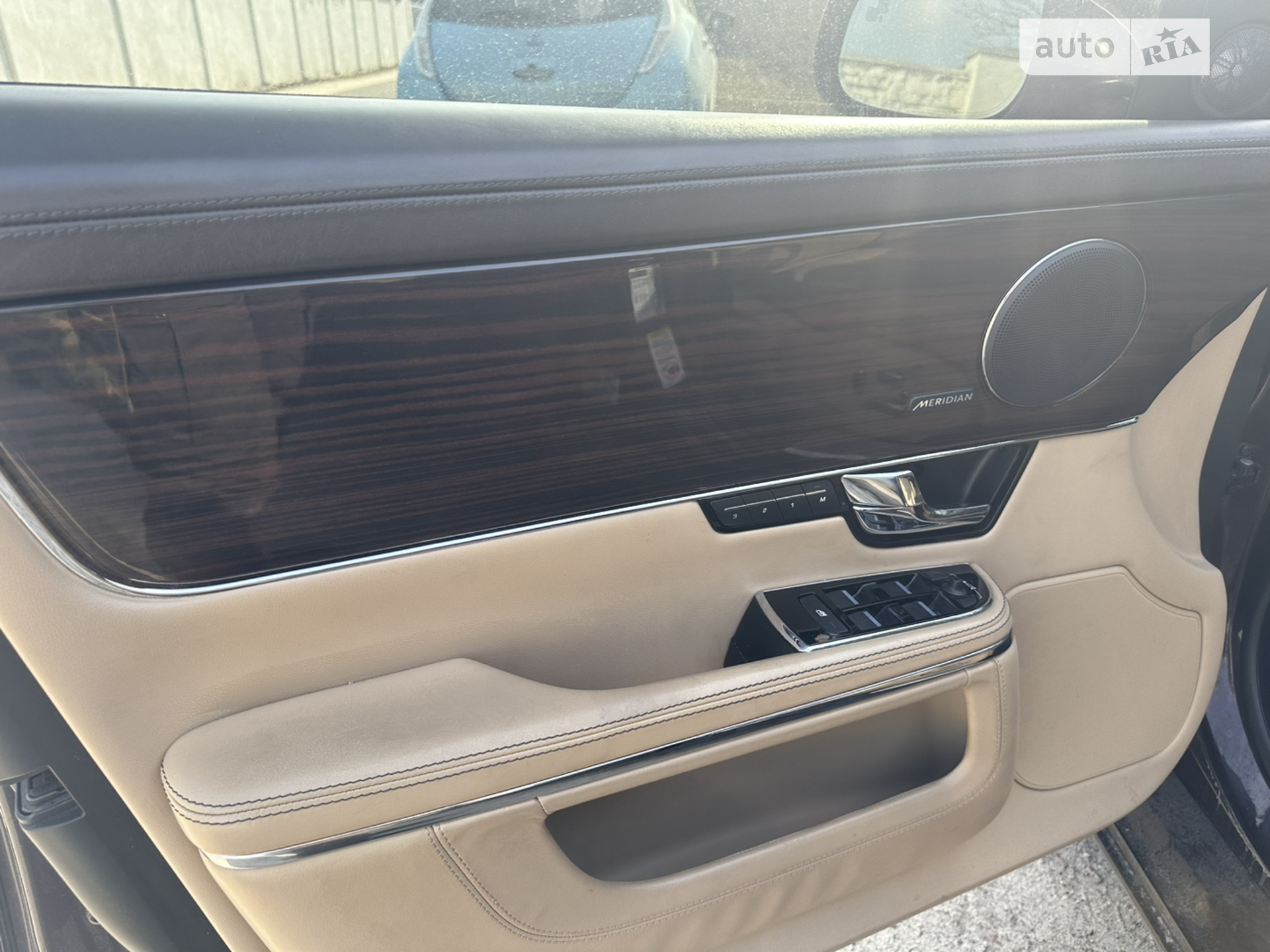2013 Jaguar XJ - мініатюра 5