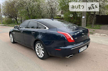 Седан Jaguar XJ 2013 в Чернігові