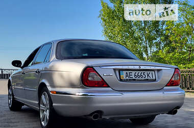 Седан Jaguar XJ 2004 в Днепре