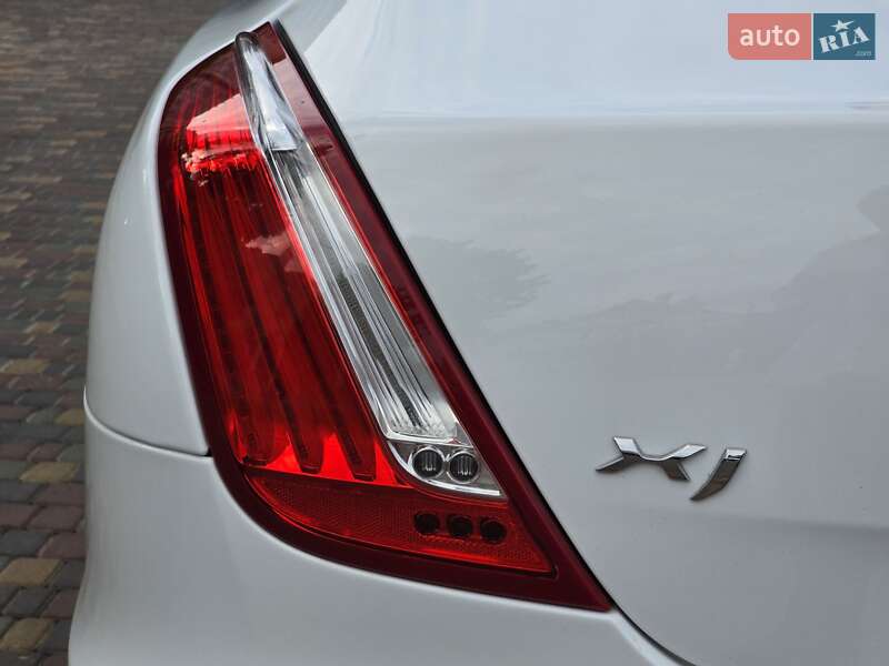 Седан Jaguar XJ 2011 в Одессе
