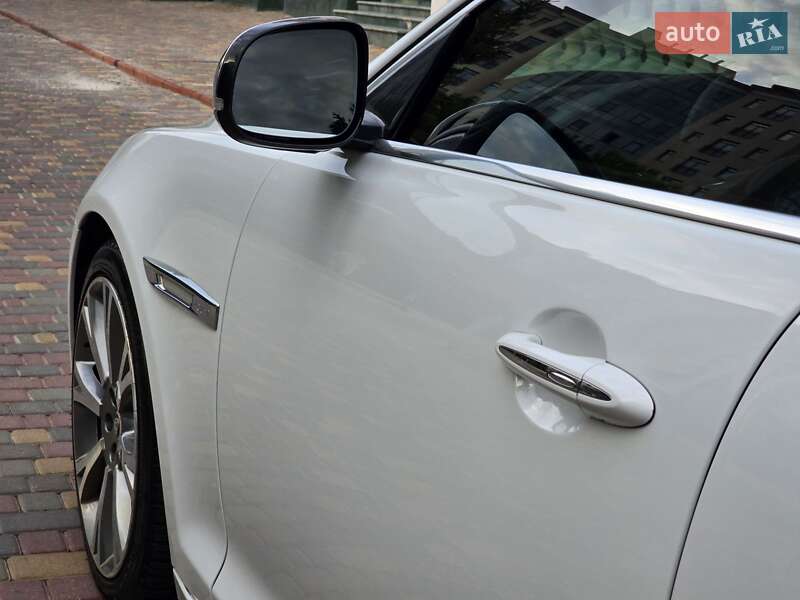 Седан Jaguar XJ 2011 в Одессе