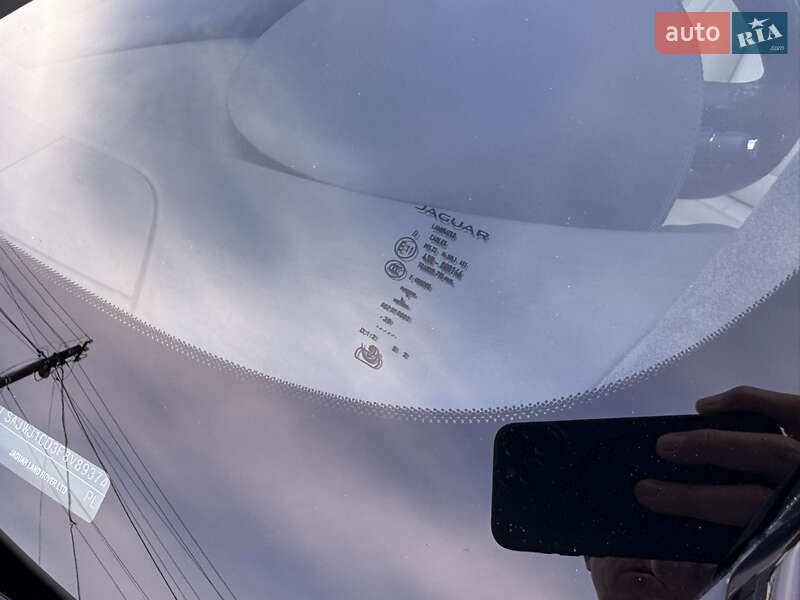Седан Jaguar XJ 2015 в Киеве