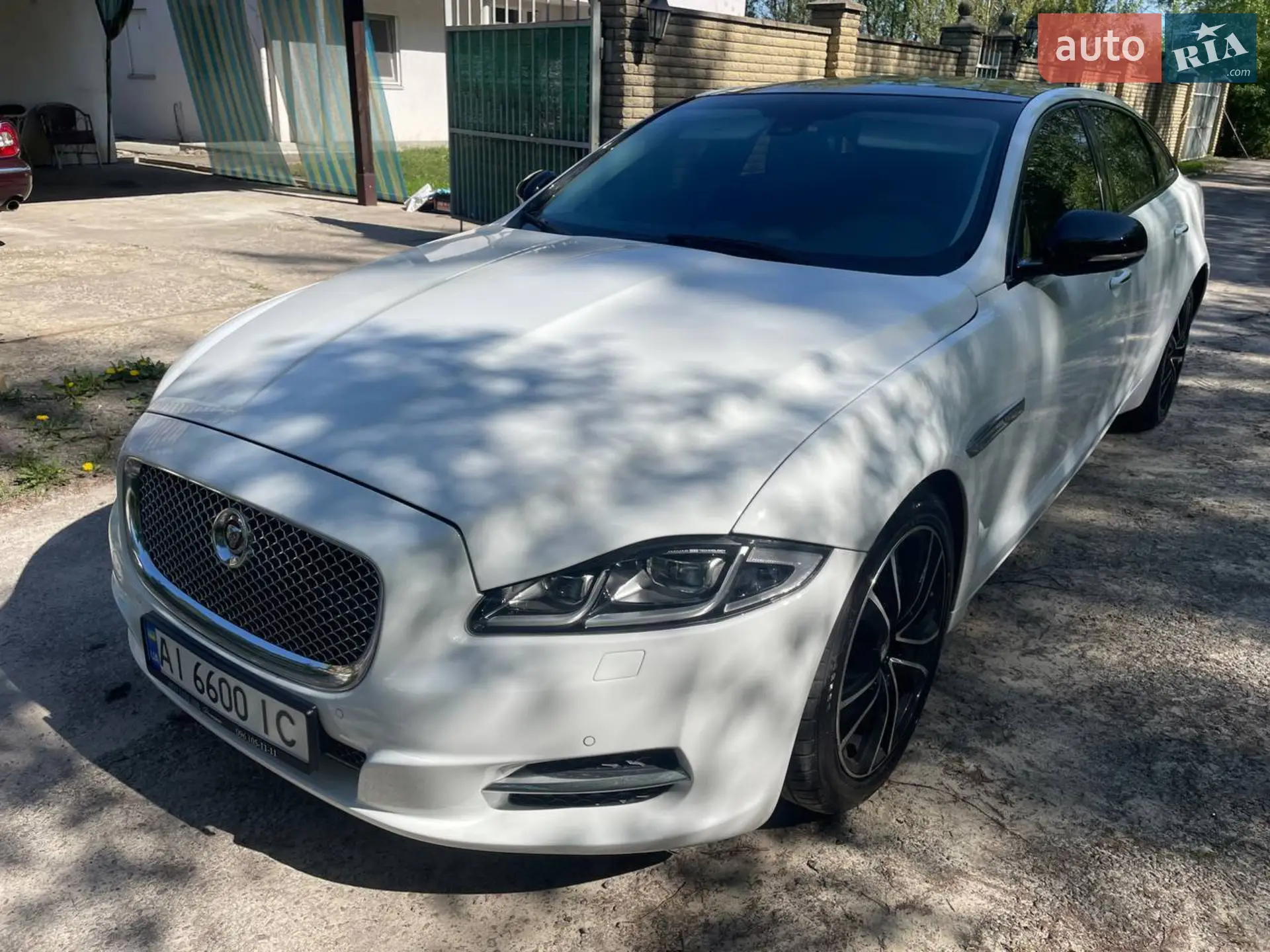2015 Jaguar XJ - мініатюра 5