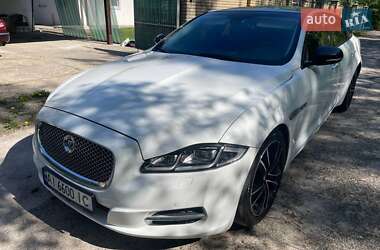 Седан Jaguar XJ 2015 в Києві