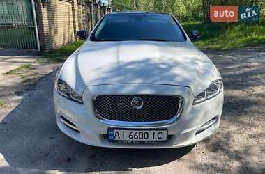 Седан Jaguar XJ 2015 в Киеве