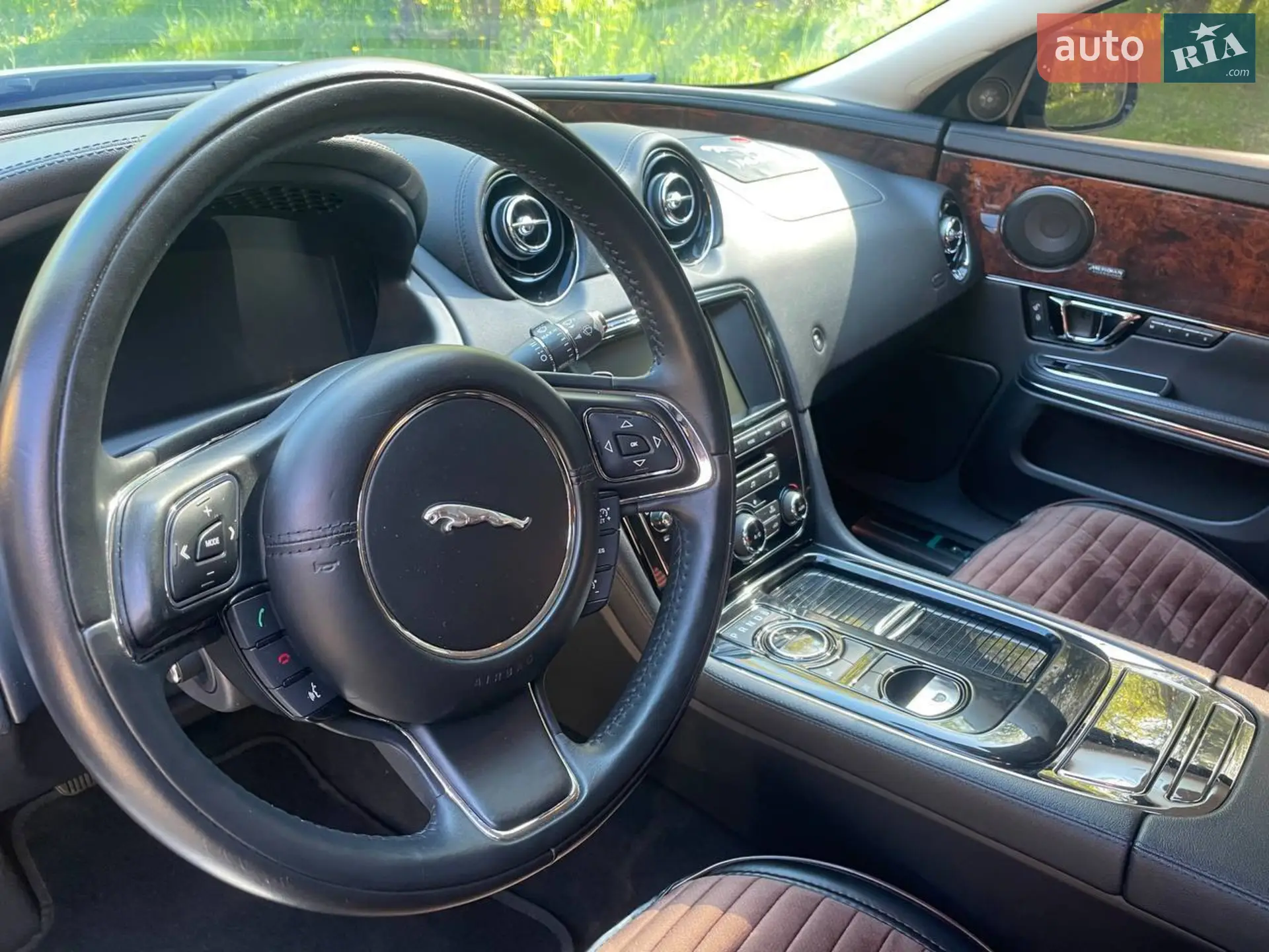 2015 Jaguar XJ - мініатюра 15