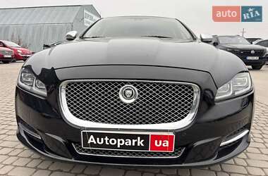 Седан Jaguar XJ 2012 в Львове