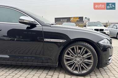 Седан Jaguar XJ 2012 в Львове