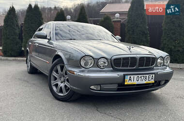 Седан Jaguar XJ 2003 в Києві