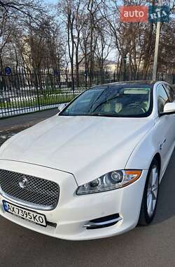 Седан Jaguar XJ 2012 в Харкові