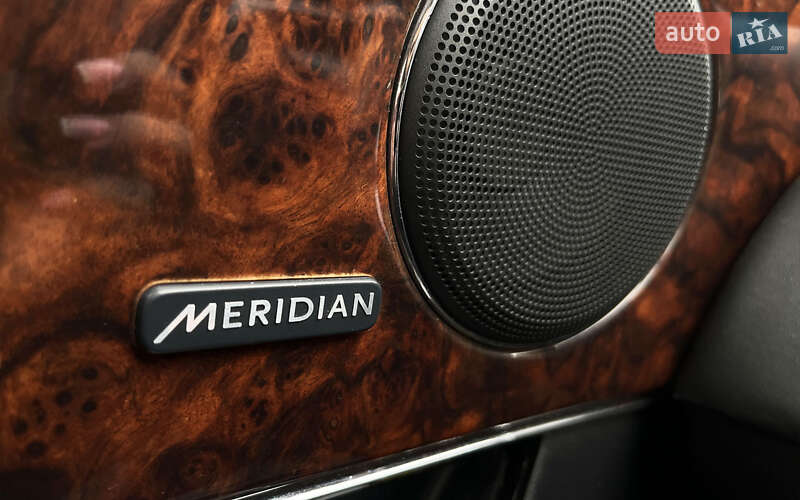 Седан Jaguar XJ 2012 в Мукачево