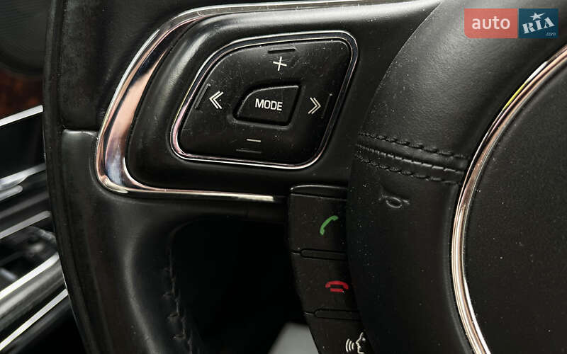 Седан Jaguar XJ 2012 в Мукачево