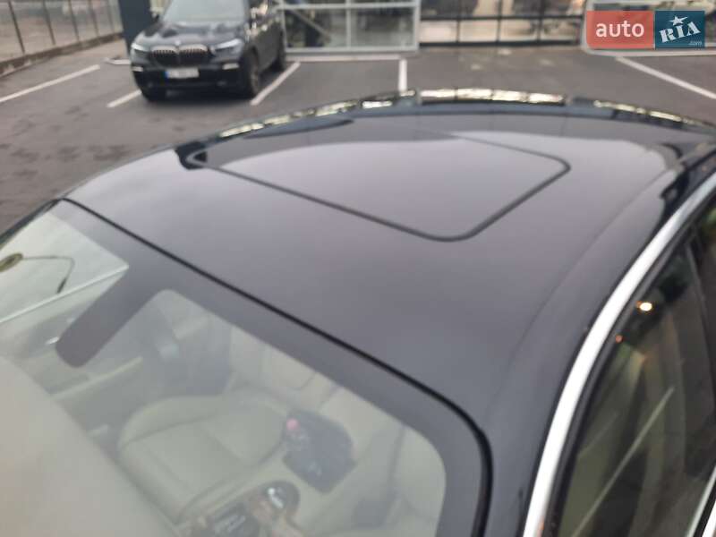 Седан Jaguar XJ 2005 в Луцьку