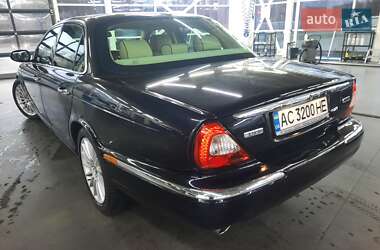 Седан Jaguar XJ 2005 в  фото 13 Седан Jaguar XJ 2005 в