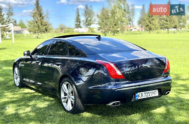Седан Jaguar XJ 2014 в 