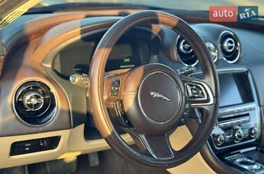 Седан Jaguar XJ 2014 в 