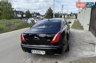 Седан Jaguar XJ 2013 в 