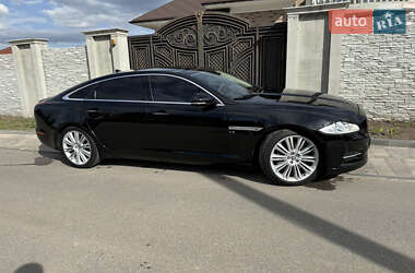 Седан Jaguar XJ 2013 в 