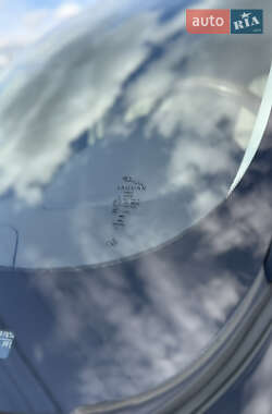 Седан Jaguar XJ 2013 в 